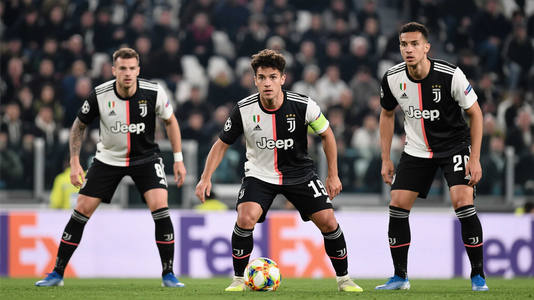 龙哥新布局!吕迪格复出助皇马三中卫再战 现代足球的发展日益强调效率与全面性,从意甲尤文图斯